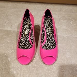 Jessica Simpson heels